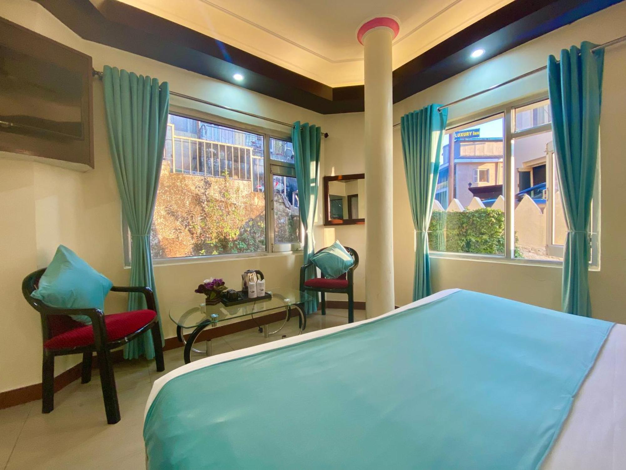 Riversun Hotel Mall Road Mussoorie Bagian luar foto